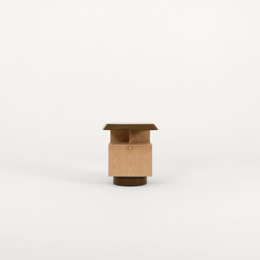 Atlas Mini détail étagères chêne