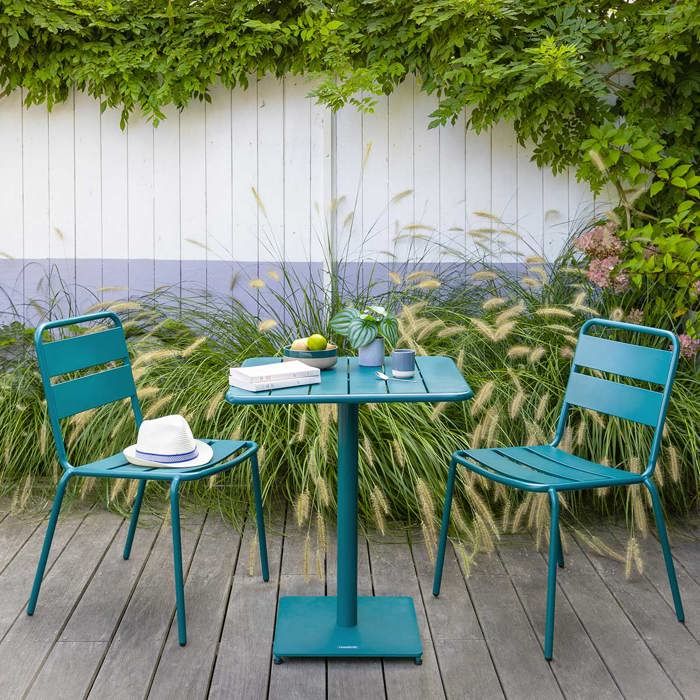Table de jardin carrée "Phuket" bleu canard 2 places en acier traité époxy - Hespéride