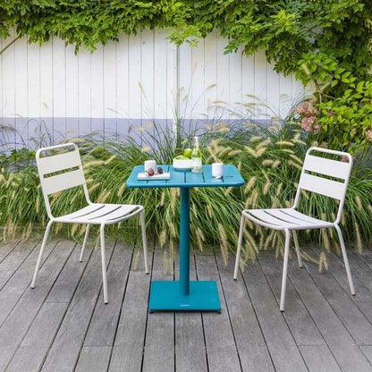 Table de jardin carrée "Phuket" bleu canard 2 places en acier traité époxy - Hespéride