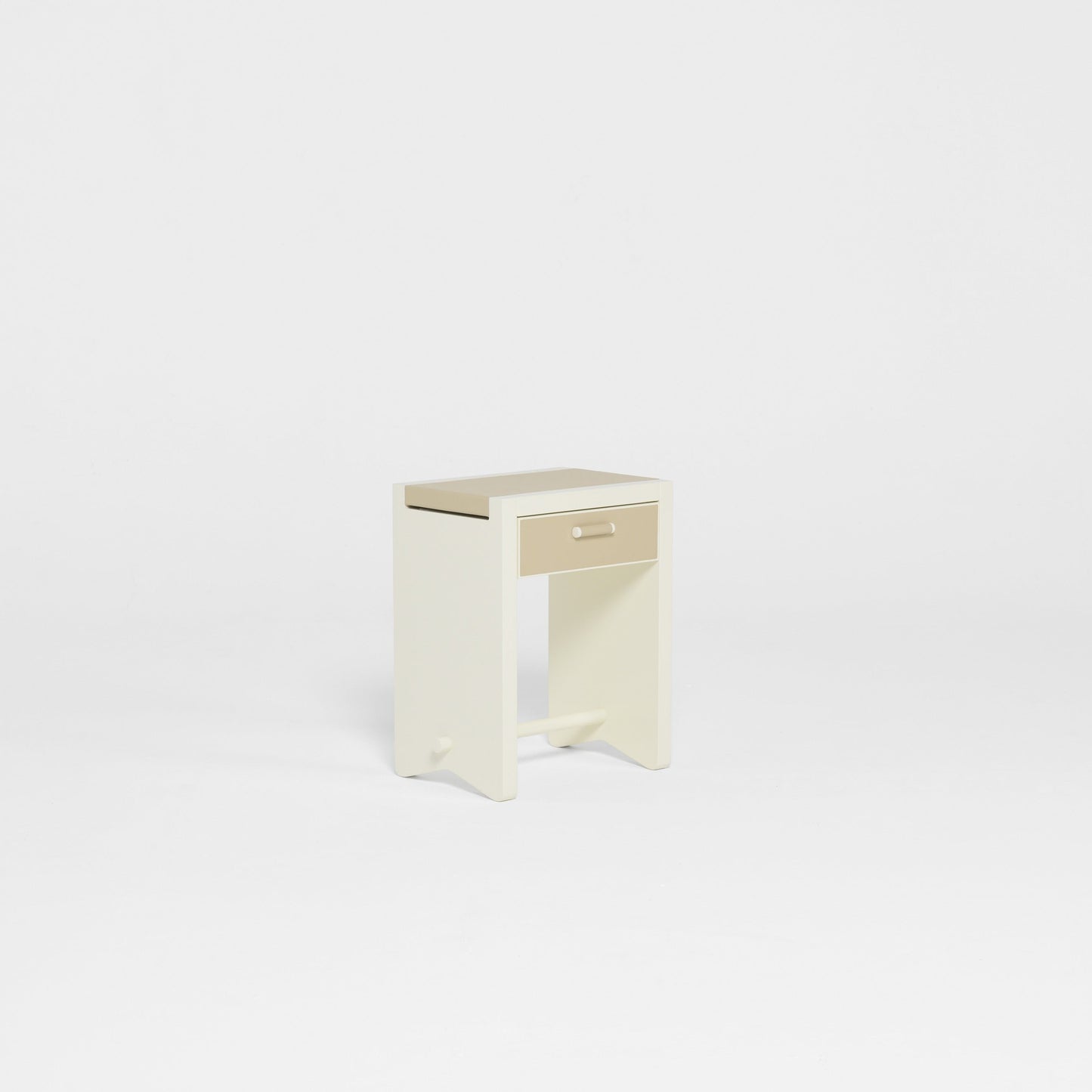Chevet Delhos laque blanc forme organique