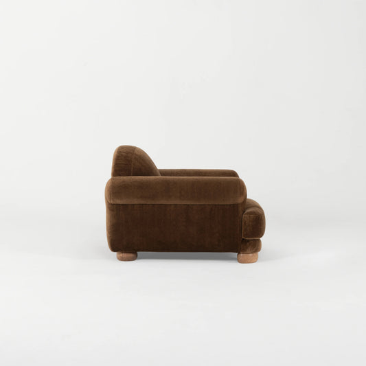 Fauteuil Saint Germain détail accotoirs