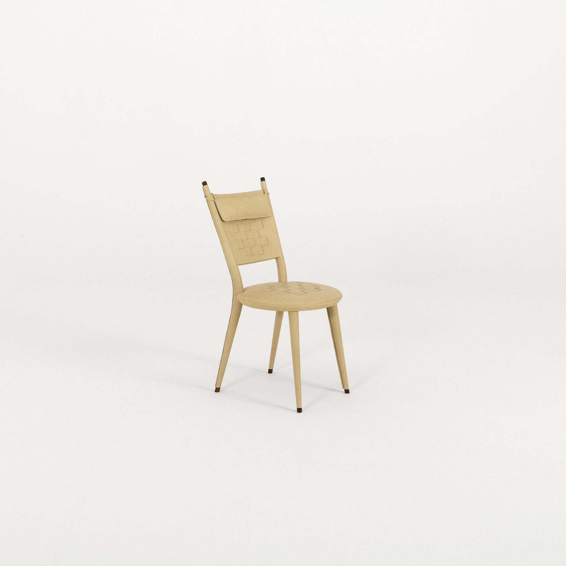 Chaise Thersia cuir tissé structure bois